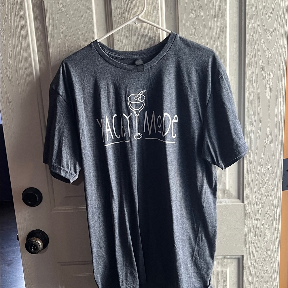 Gildan Charcoal Yachty Mode Tee